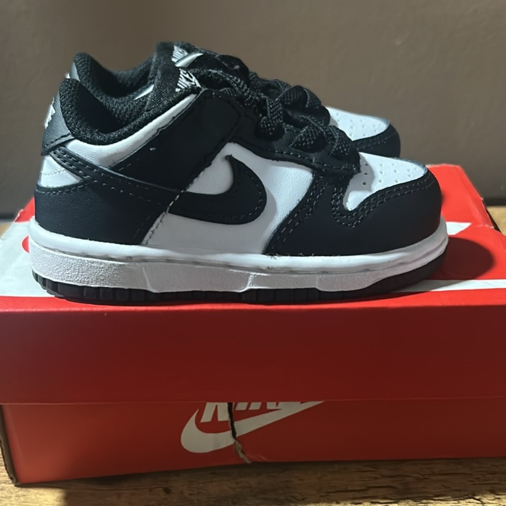 Nike Kids Black and White Sneakers